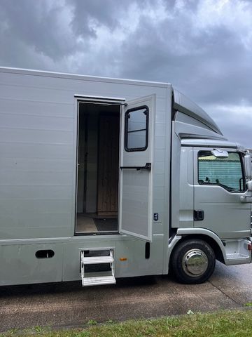 MAN TGL 8-220 Tagesturniertransporter (440509330)