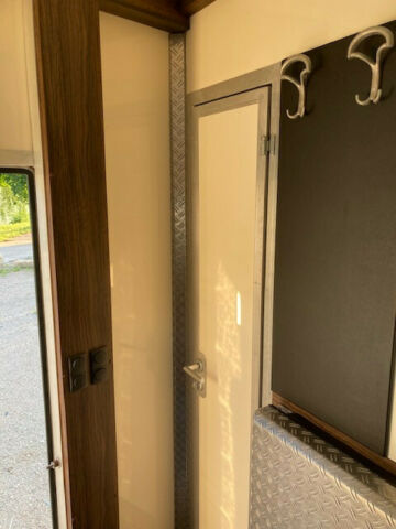 Andere Pferdeanhänger mit Wohnung (307733178)