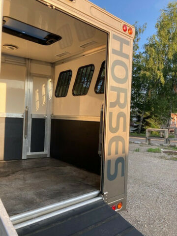 Andere Pferdeanhänger mit Wohnung (307733178)