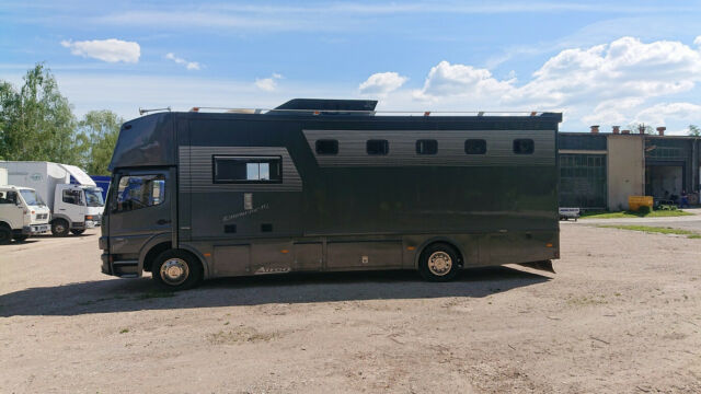 Mercedes-Benz Atego 1229 Pferde+Wohnung (325526328)