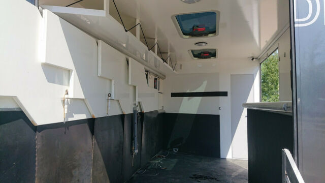 Mercedes-Benz Atego 1229 Pferde+Wohnung (325526328)