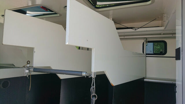Mercedes-Benz Atego 1229 Pferde+Wohnung (325526328)
