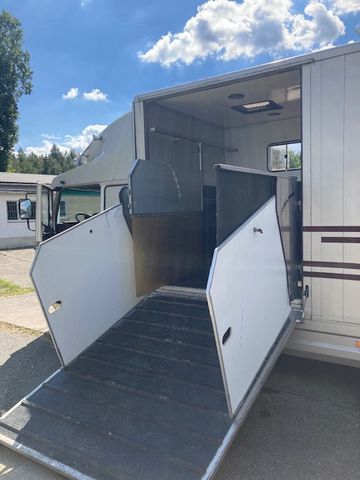 Mercedes-Benz 817 Pferdetransporter (373322664)