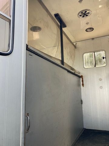 Mercedes-Benz 817 Pferdetransporter (373322664)