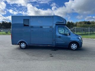 RENAULT (428867825)