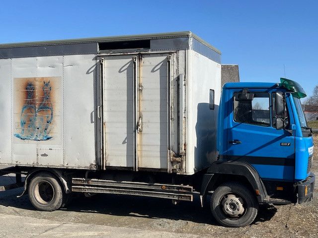 MERCEDES-BENZ  (449550507)