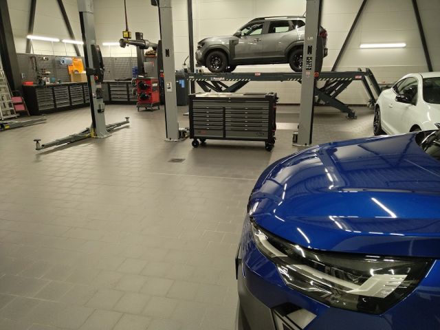 MERCEDES-BENZ  (449550507)