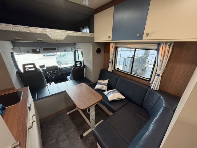 IVECO  (49105237875776)