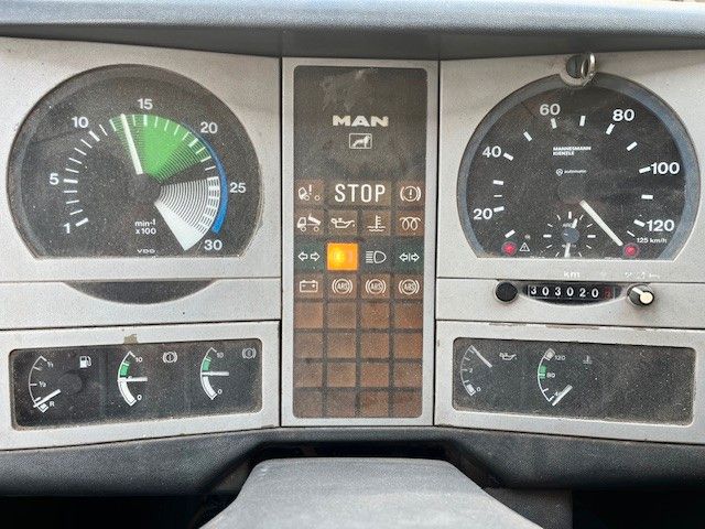 MAN  (49243073335232)