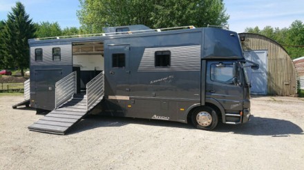 Mercedes-Benz Atego 1229 Pferde+Wohnung (325526328)