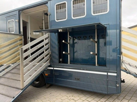 IVECO  (49105237875776)